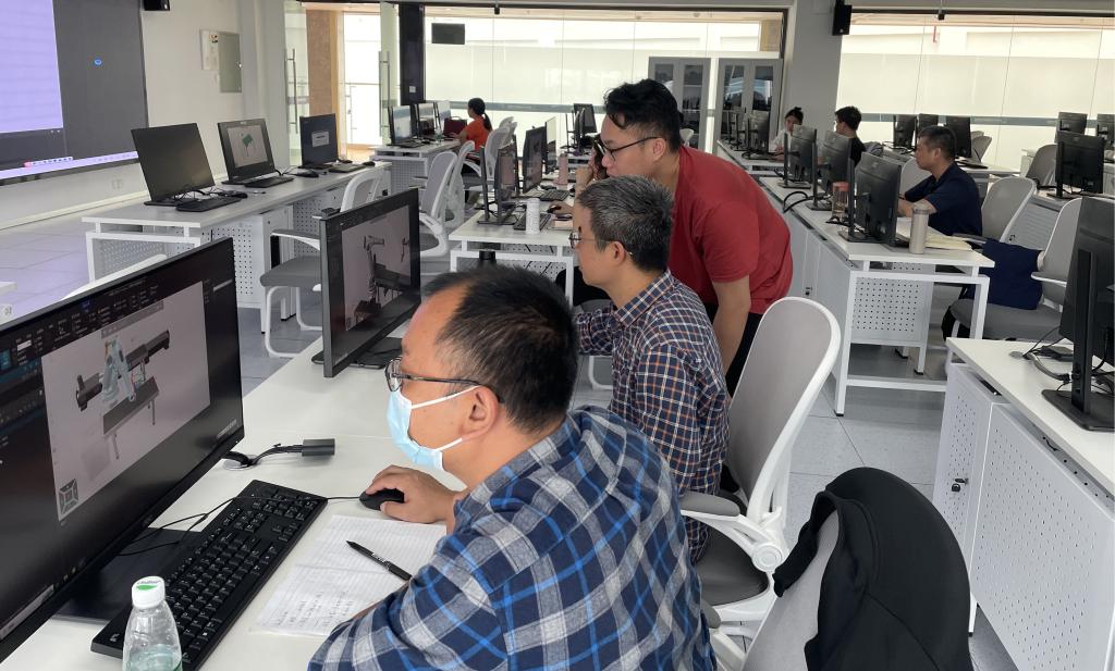 智能制造與物流軟件新篇章 學(xué)院攜手美云智數(shù)共筑數(shù)字孿生師資力量